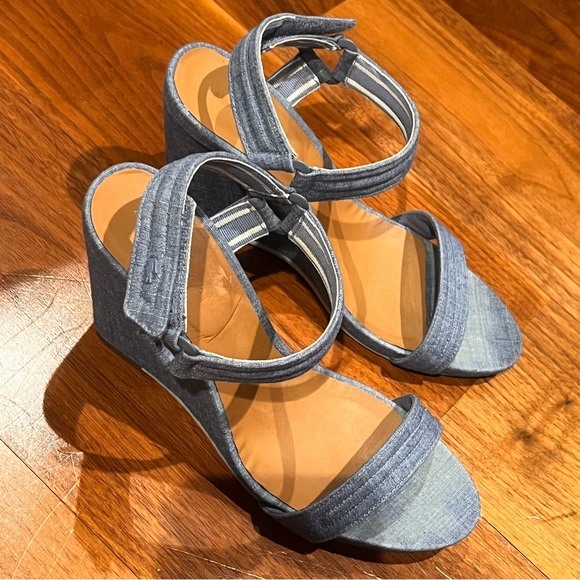 Lacoste Karoly 3 Sandals in Denim - Picture 8 of 12